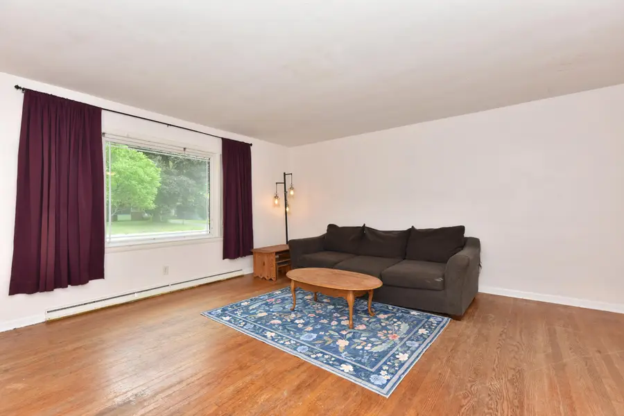 W170N9340 Woodlawn Dr, Menomonee Falls, WI 53051 - #3