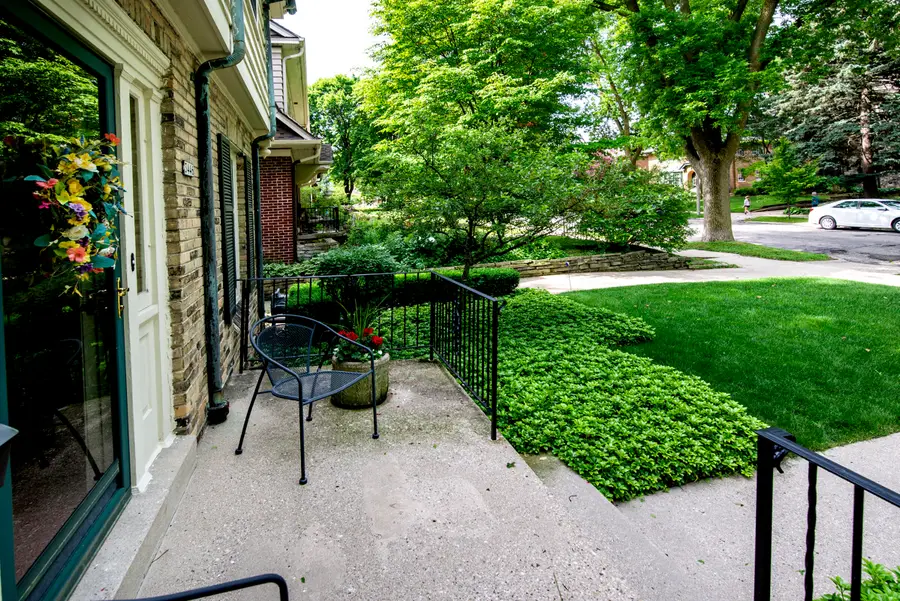 3446 N Frederick Ave, Milwaukee, WI 53211 - #3