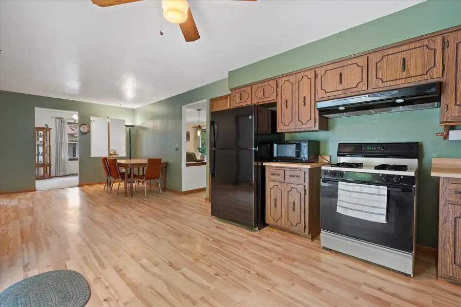 5661 S 24th St, Milwaukee, WI 53221 - #3