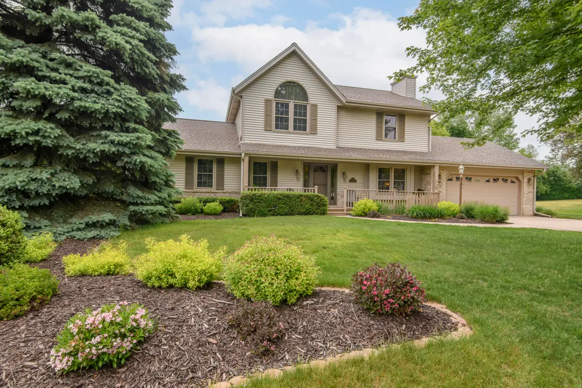 W160N10664 Fieldstone Pass, Germantown, WI 53022 - #1