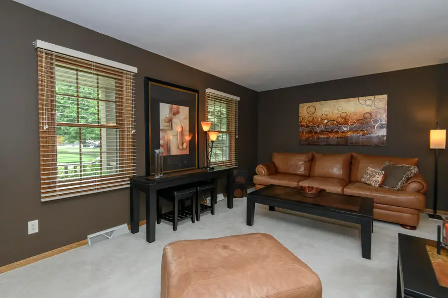W160N10664 Fieldstone Pass, Germantown, WI 53022 - #3