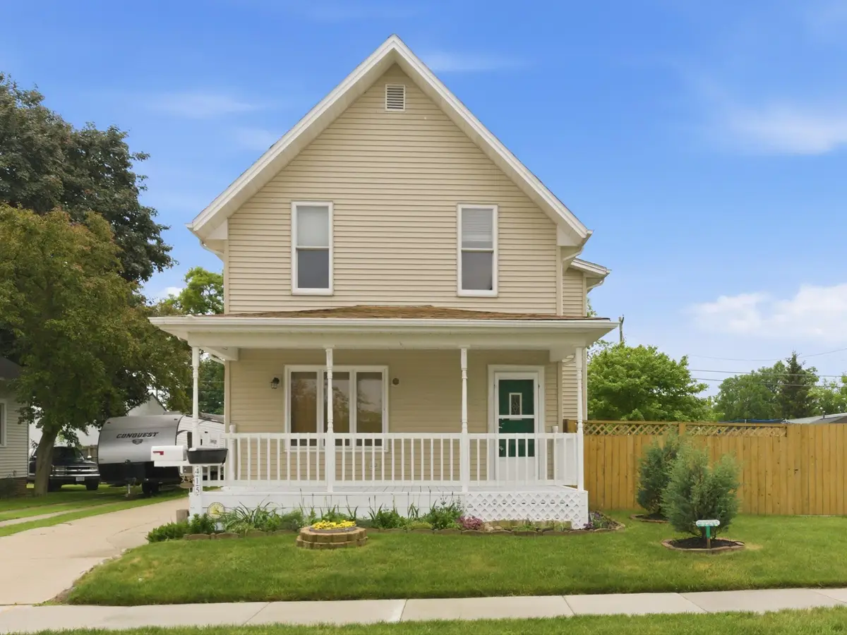 415 Adams St, Sheboygan Falls, WI 53085 - #1