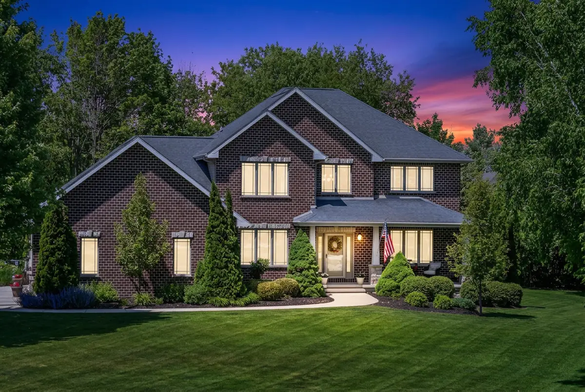 4720 Stonefield Rd, Sheboygan, WI 53083 - #1