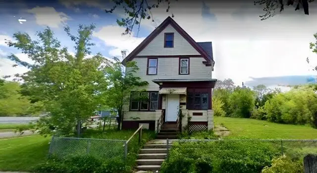 2034 N 37th St, Milwaukee, WI 53208 - #1
