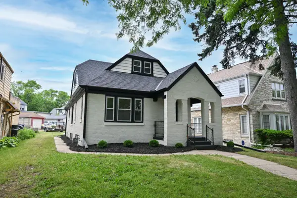 4637 W Scranton Pl, Milwaukee, WI 53216