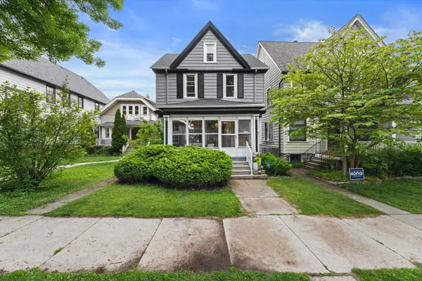 3331 N Bartlett Ave, Milwaukee, WI 53211