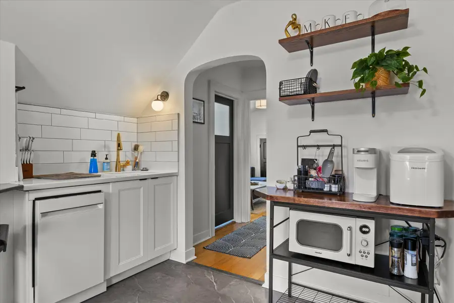 159 N 59th St, Milwaukee, WI 53213 - #2