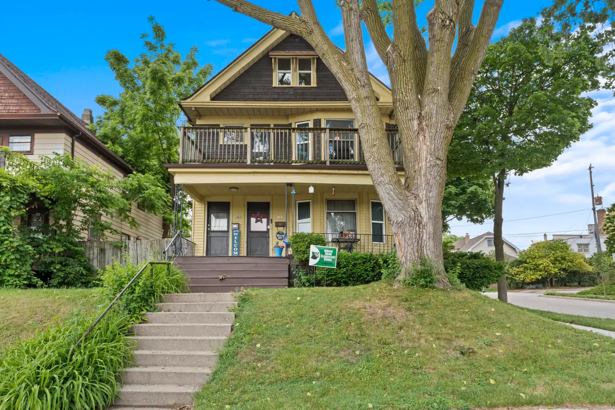 1501 S 62nd St, West Allis, WI 53214 - #1