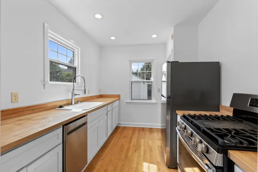 8313 Stickney Ave, Wauwatosa, WI 53213 - #2