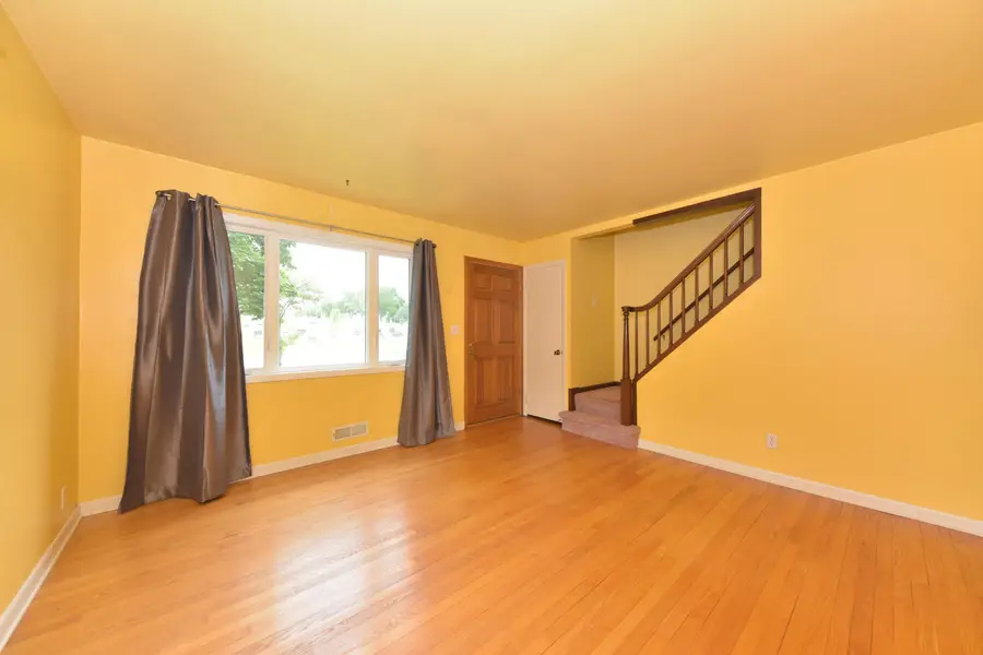 1214 4th Ave, Grafton, WI 53024 - #3