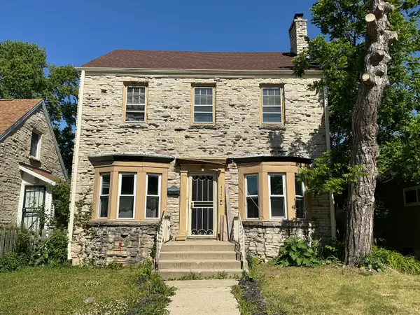 4746 N 74th St, Milwaukee, WI 53218
