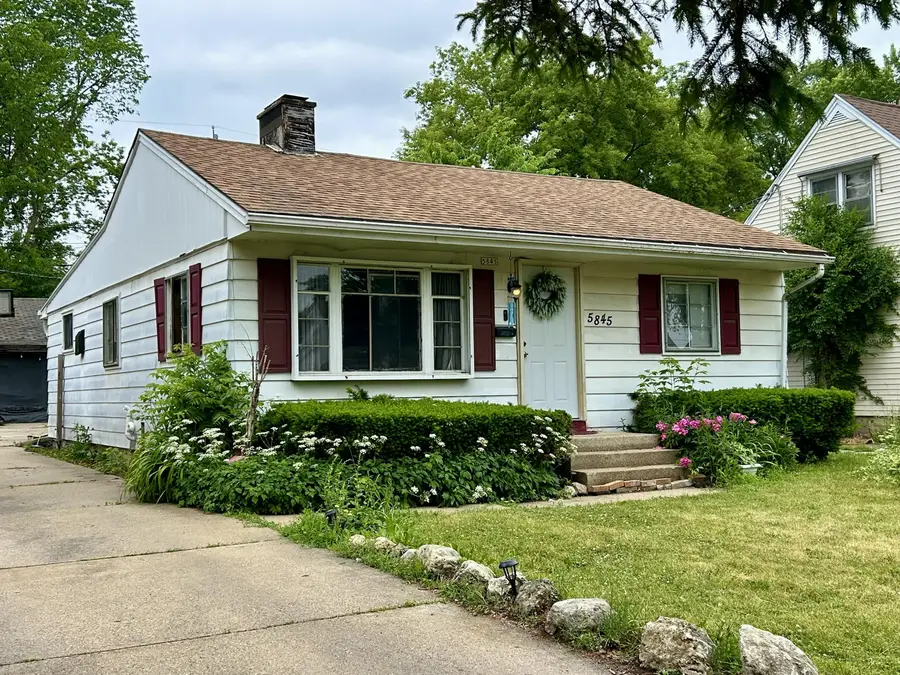 5845 N 35th St, Milwaukee, WI 53209 - #3