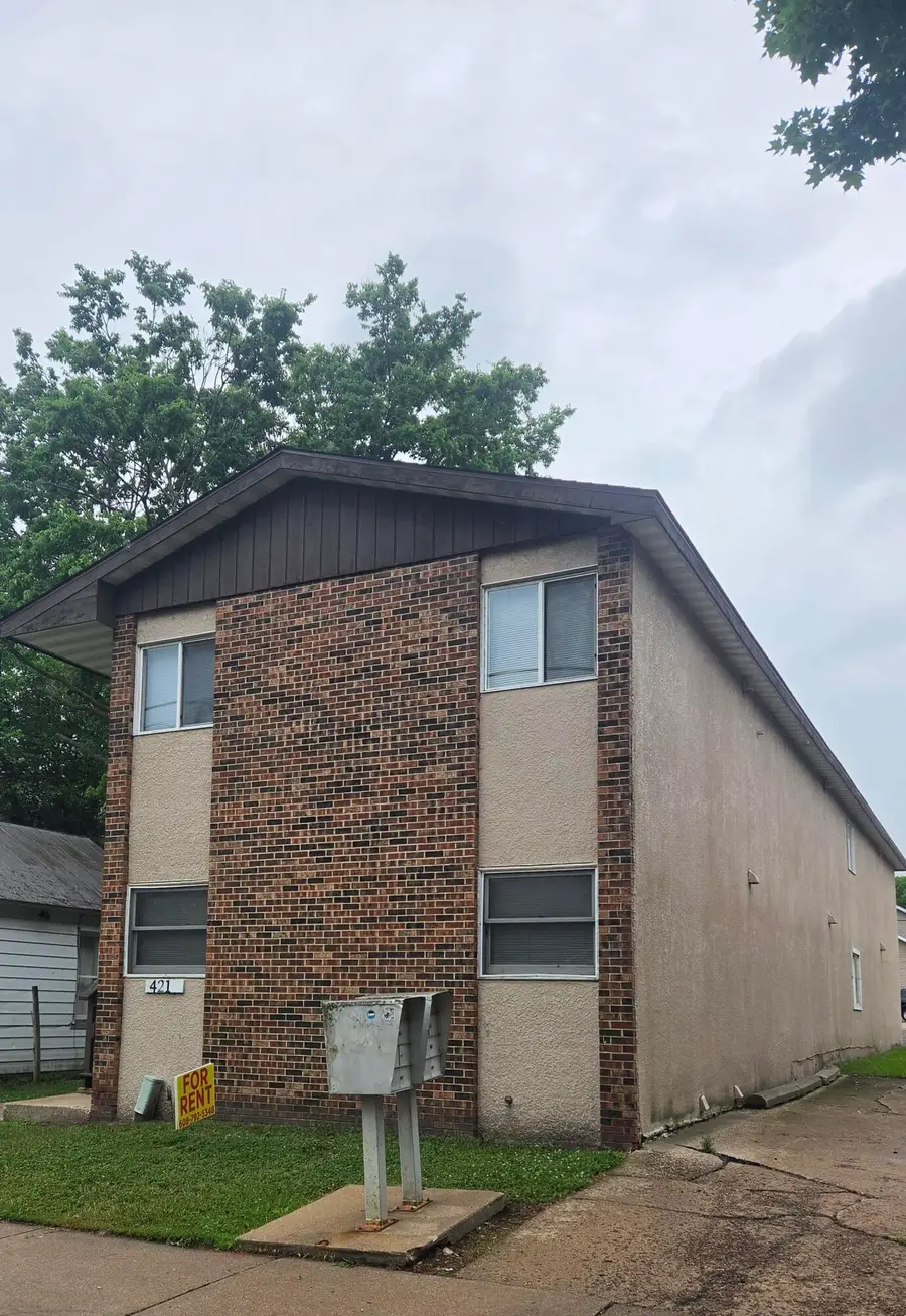 421 10th St N, La Crosse, WI 54601 - #2