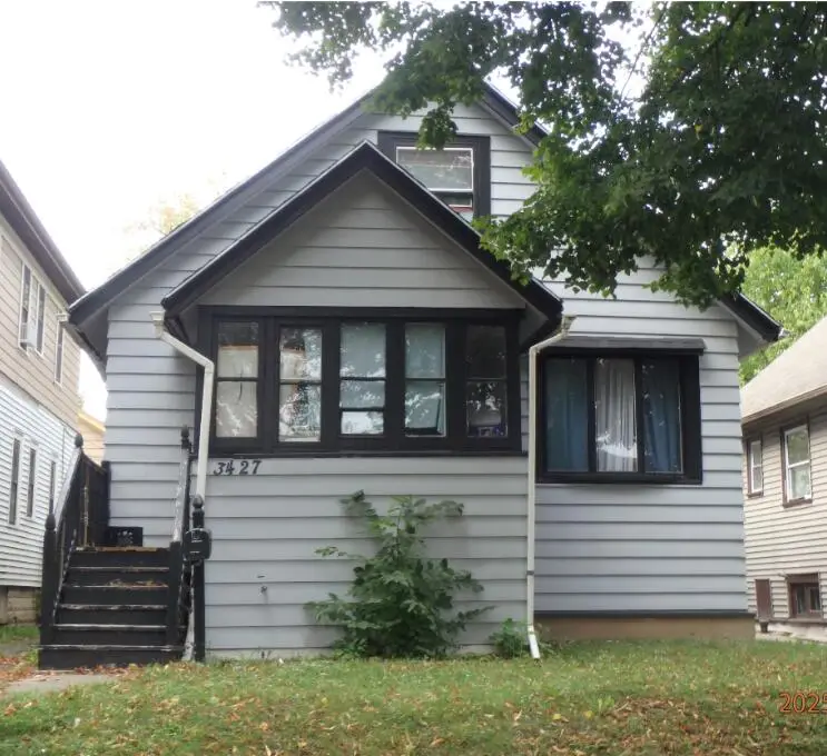 3427 N Palmer St, Milwaukee, WI 53212 - #1
