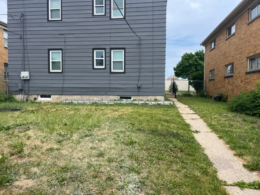 5265 N Sherman Blvd, Milwaukee, WI 53209 - #2
