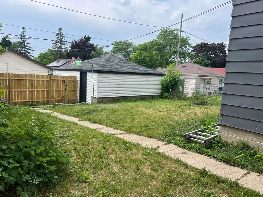 5265 N Sherman Blvd, Milwaukee, WI 53209 - #3