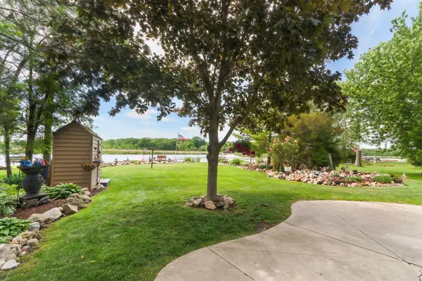 8508 Fox River Rd, Waterford, WI 53185