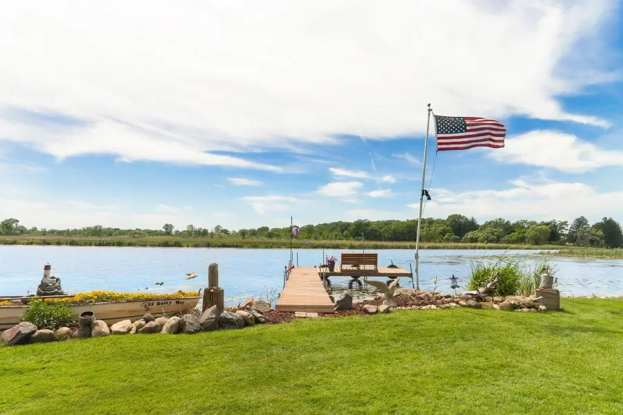 8508 Fox River Rd, Waterford, WI 53185 - #2