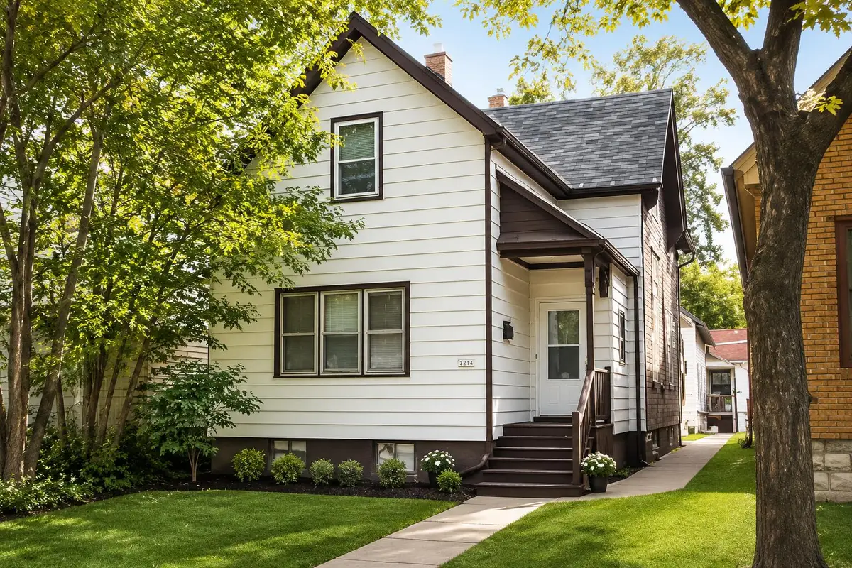 1522 S 15th St, Milwaukee, WI 53204 - #1