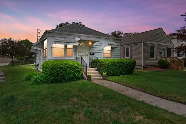 1818 E Fernwood Ave, Milwaukee, WI 53207