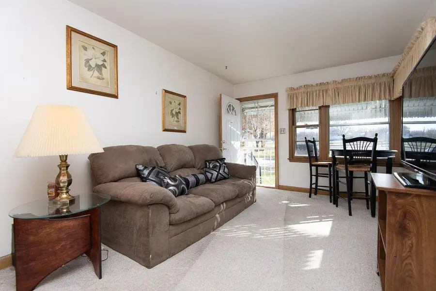 1818 E Fernwood Ave, Milwaukee, WI 53207 - #2