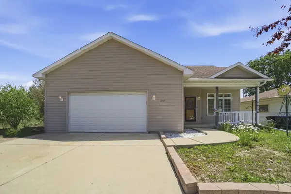 3297 E Ramsey Ave, Cudahy, WI 53110