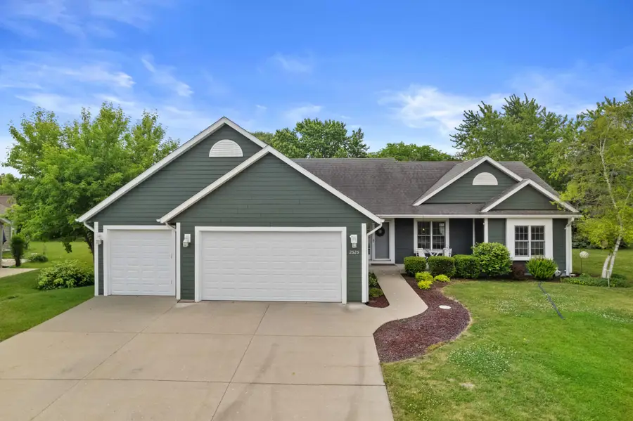 2525 Antoinette Trl, Caledonia, WI 53402 - #2