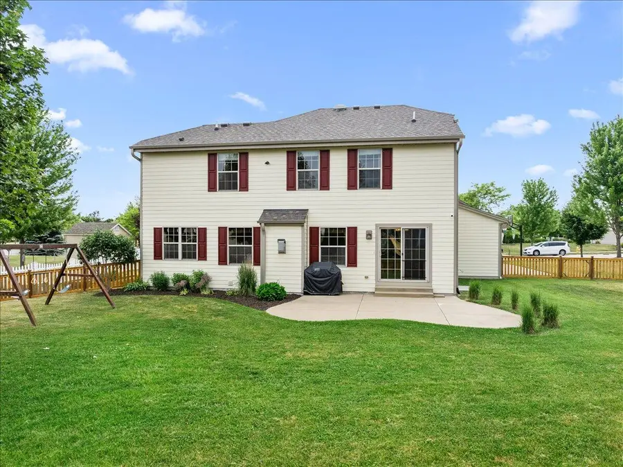 550 Lambert Dr, Slinger, WI 53086 - #2