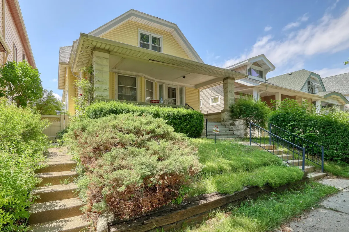 1251 S 30th St, Milwaukee, WI 53215 - #1