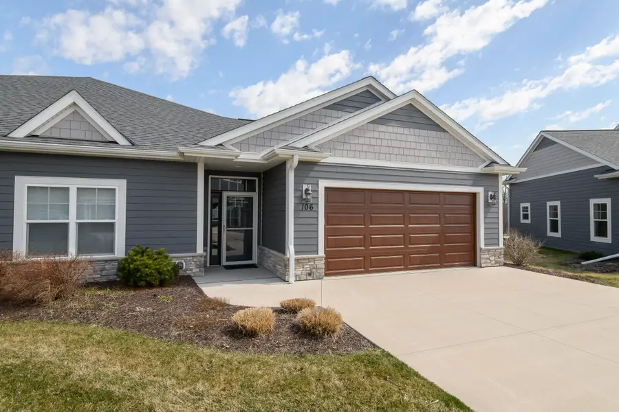106 Phantom Lake Ct, Mukwonago, WI 53149 - #3