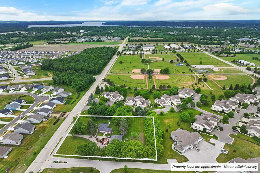 1201 Townline Rd, Lake Geneva, WI 53147 - #3