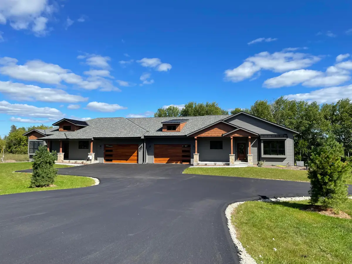 W389N7112 Pennsylvania St, Oconomowoc, WI 53066 - #1