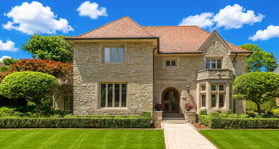 3553 N Shepard Ave, Shorewood, WI 53211 - #2