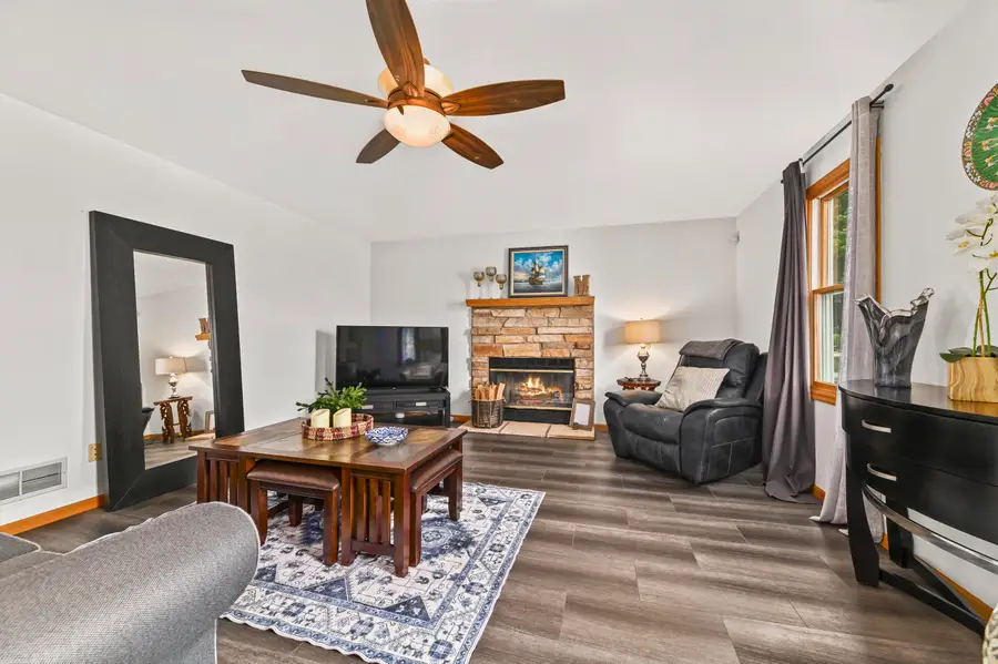 3640 E Northbrook Blvd, Oak Creek, WI 53154 - #3