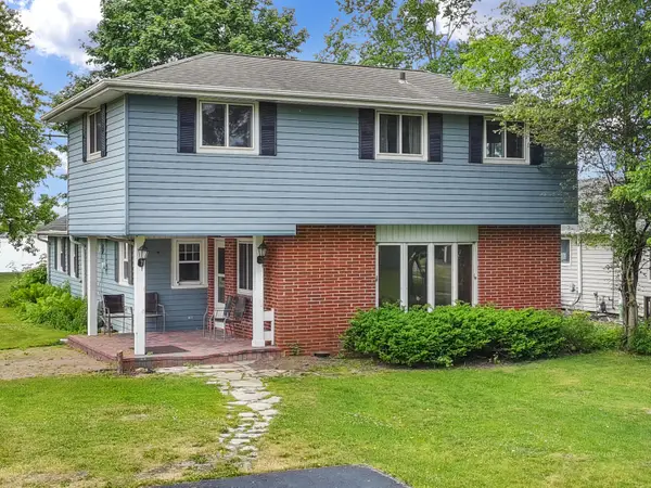 24315 Fairway Dr, Dover, WI 53139