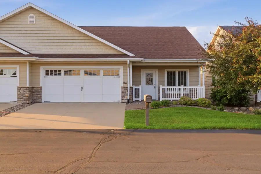 1321 Barson Pl, Onalaska, WI 54650 - #2