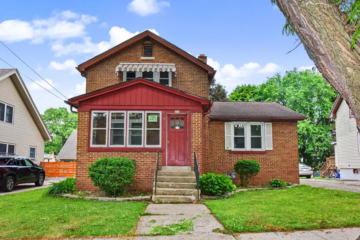 200 Schemmer St, Burlington, WI 53105 - #1