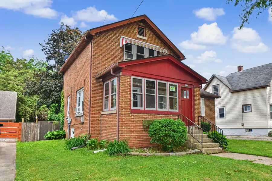 200 Schemmer St, Burlington, WI 53105 - #2