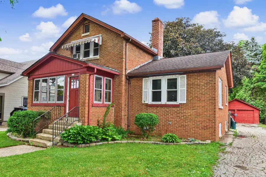 200 Schemmer St, Burlington, WI 53105 - #3