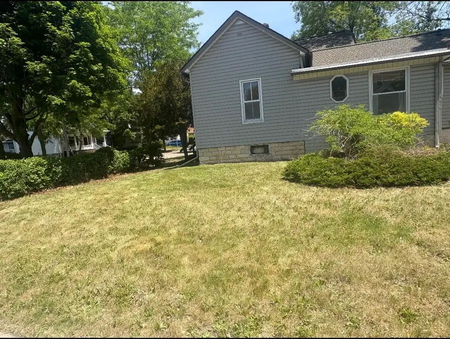 72 E 12th St, Fond Du Lac, WI 54935 - #3