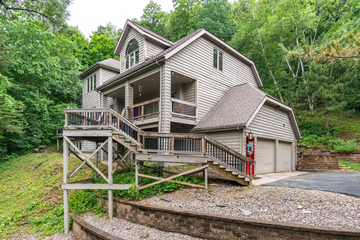 W5190 Birchwood Ln, Shelby, WI 54601 - #1