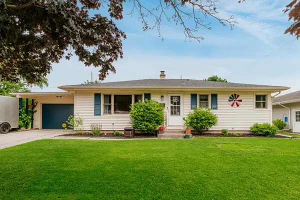 332 S Kendrick Ave, Burlington, WI 53105