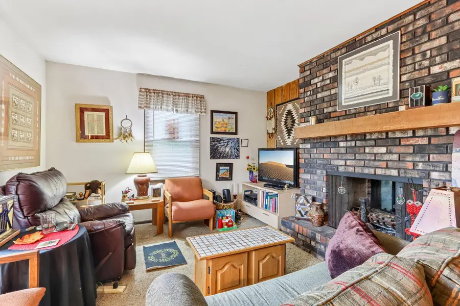 1419 Crabapple Dr, Racine, WI 53405 - #3