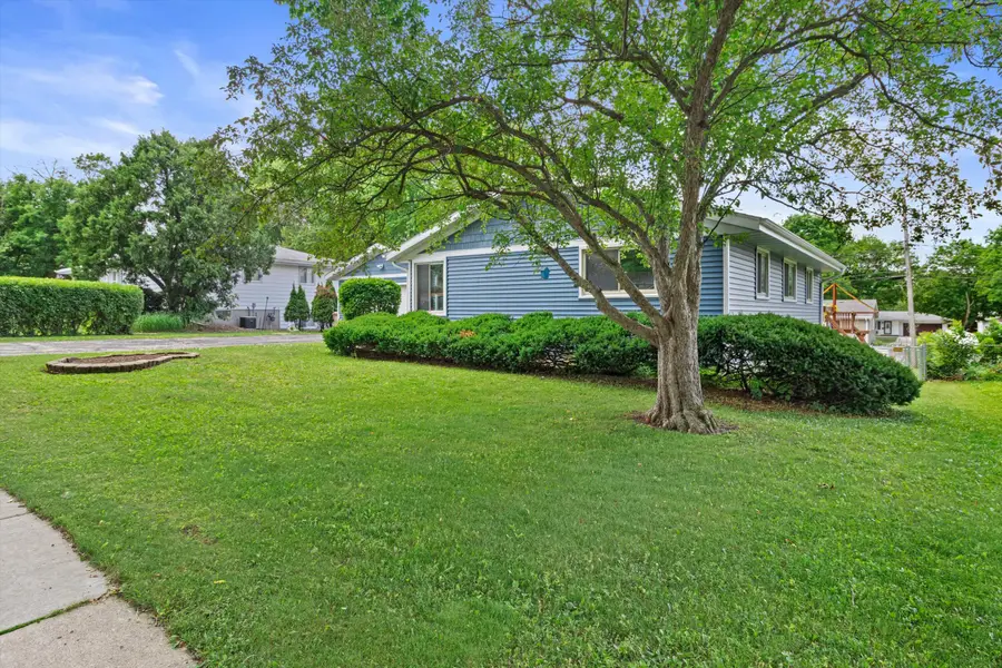 118 Walker Dr, Madison, WI 53714 - #2