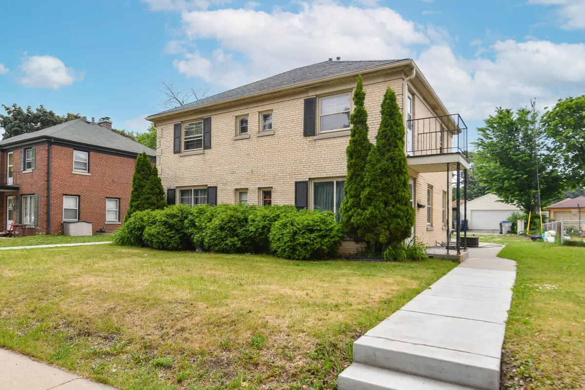 3113 W Oklahoma Ave, Milwaukee, WI 53215 - #1