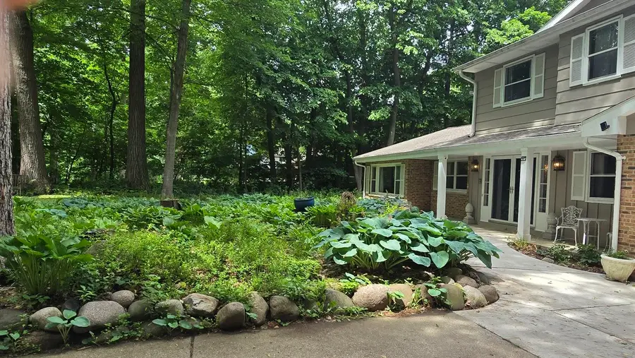 8480 W Edgerton Ave, Greendale, WI 53129 - #3