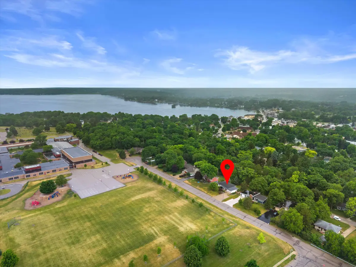 353 Tower Ct, Pewaukee, WI 53072 - #1