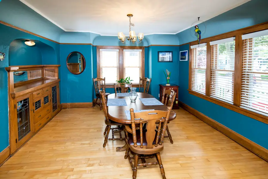 182 N 71st St, Milwaukee, WI 53213 - #3