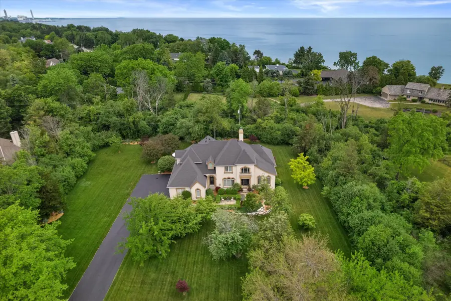 1308 Robin Ln, Caledonia, WI 53402 - #2