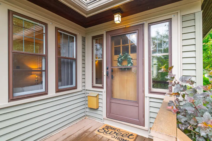 6336 W Locust St, Milwaukee, WI 53210 - #2